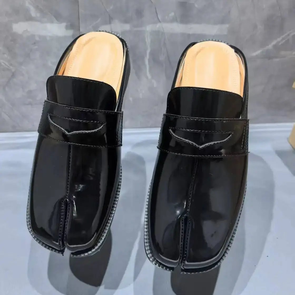 Мужские тапочки таби с раздель – обзор и цена Men'S Shoes Slip On